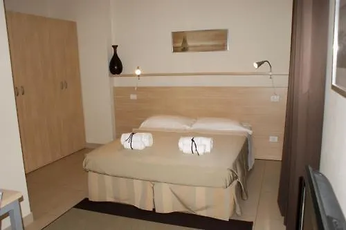 Residence Belmare Rimini 4*,